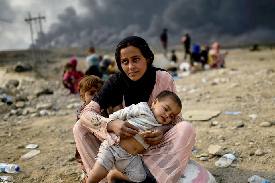 TOPSHOT-IRAQ-CONFLICT-DISPLACED (Bulent Kilic / AFP via Getty Images)