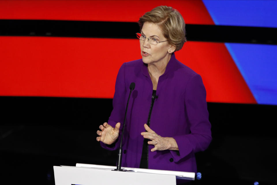 Democratic presidential candidate Sen. Elizabeth Warren, D-Mass., speaks during a Democratic presidential primary debate in Des Moines, Iowa on Jan. 14, 2020. | Patrick Semansky—AP