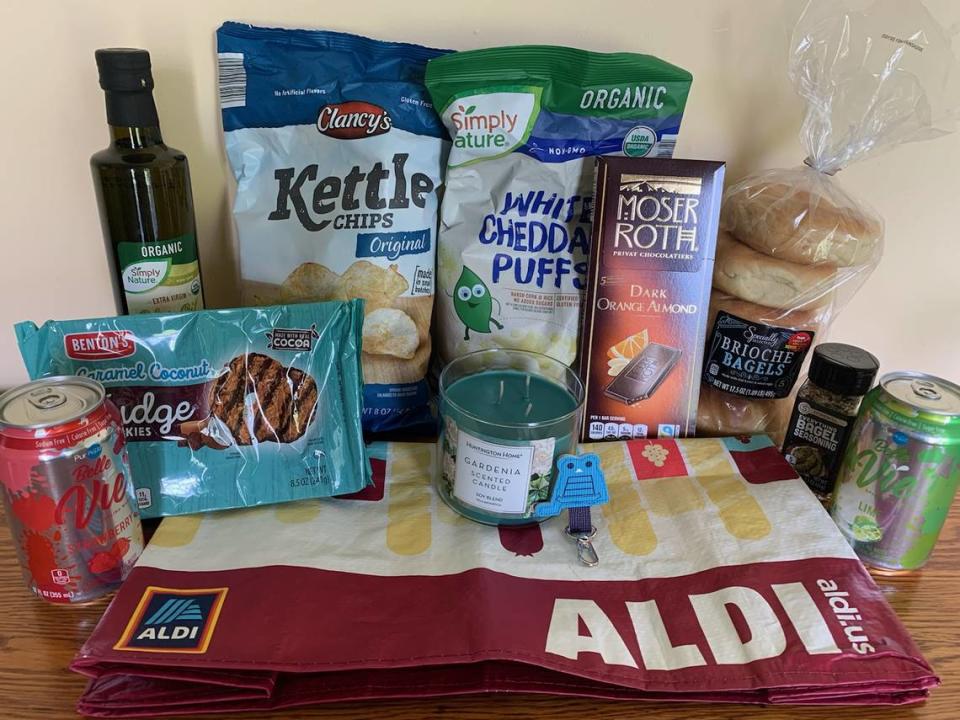 ALDI offers Fan Favorites, which are specialty brands of organic extra virgin olive oil,kettle chips, snacks, broche bagels and other products.