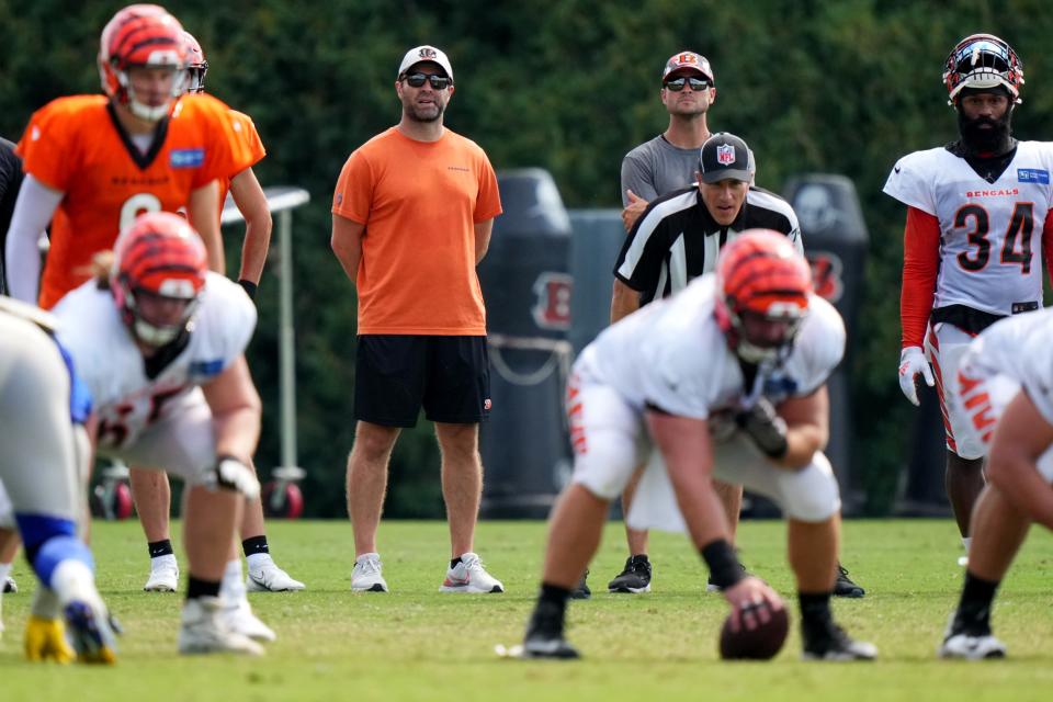 Cincinnati Bengals offensive coordinator Brian Callahan observes a joint practice with the Los Angeles Rams, Wednesday, Aug. 24, 2022, at the Paycor Stadium practice fields in Cincinnati.
