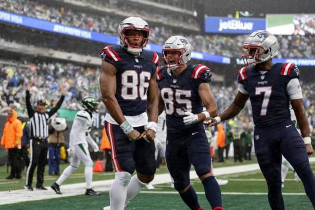 New England Patriots vs. New York Jets Snaps & Grades: Matthew