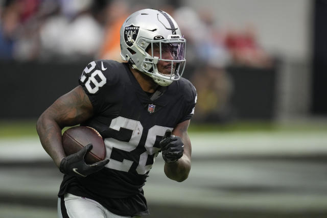 Raiders RB Josh Jacobs returns to practice after contract holdout: 'No hard  feelings now'