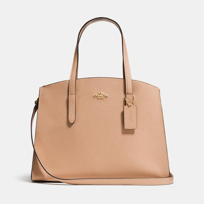 Coach is having a major sale right now, including one of Coach’s best-selling and instantly recognizable units, the Charlie Carryall.