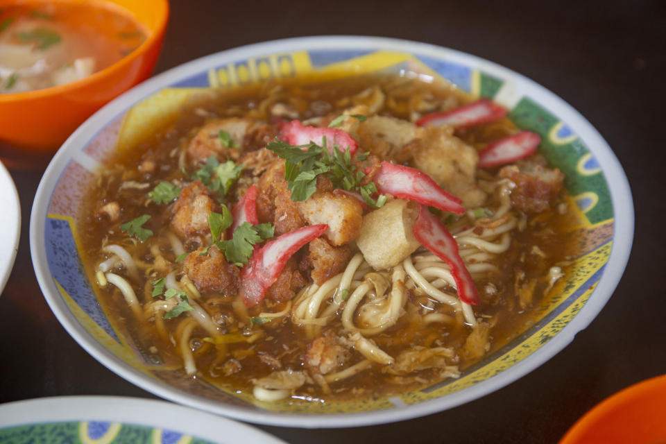 Batam food places - Lor Mie