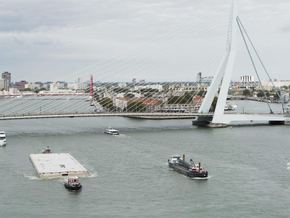 03   Powerhouse Company   Floating Office Rotterdam   still by Marcel IJzerman