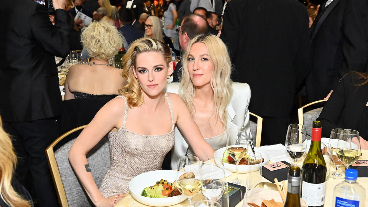  Kristen Stewart and Dylan Meyer at the Critic's Choice Awards 