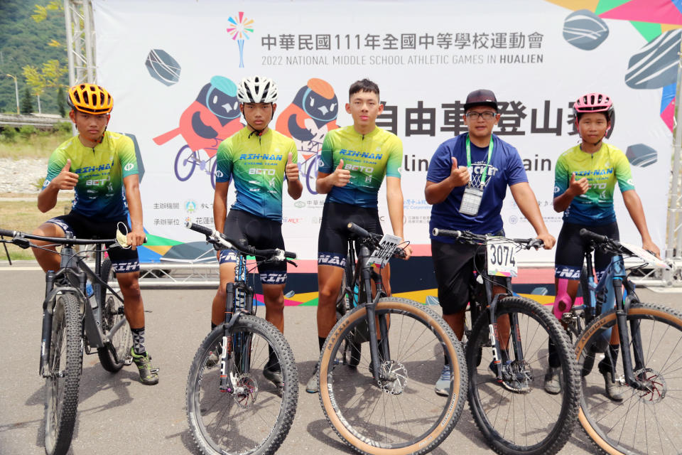 台中市日南國中包辦國男國女登山車2金1銀1銅佳績。蔡宗憲攝