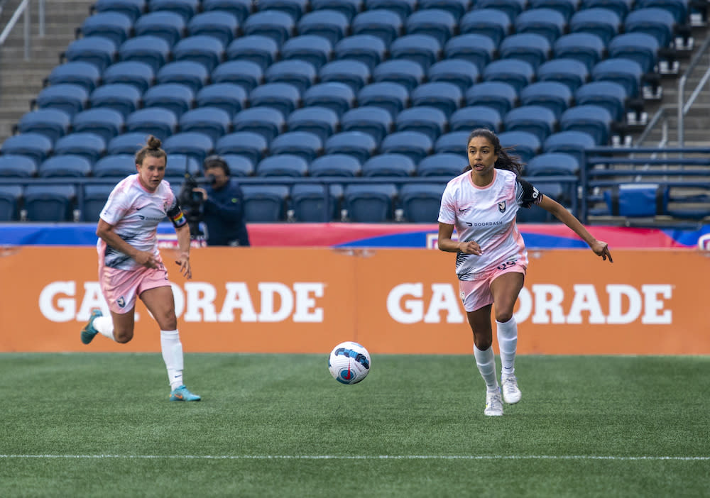  Madison Hammond approaching the ball during a game. (Photo: Angel City Football Club)