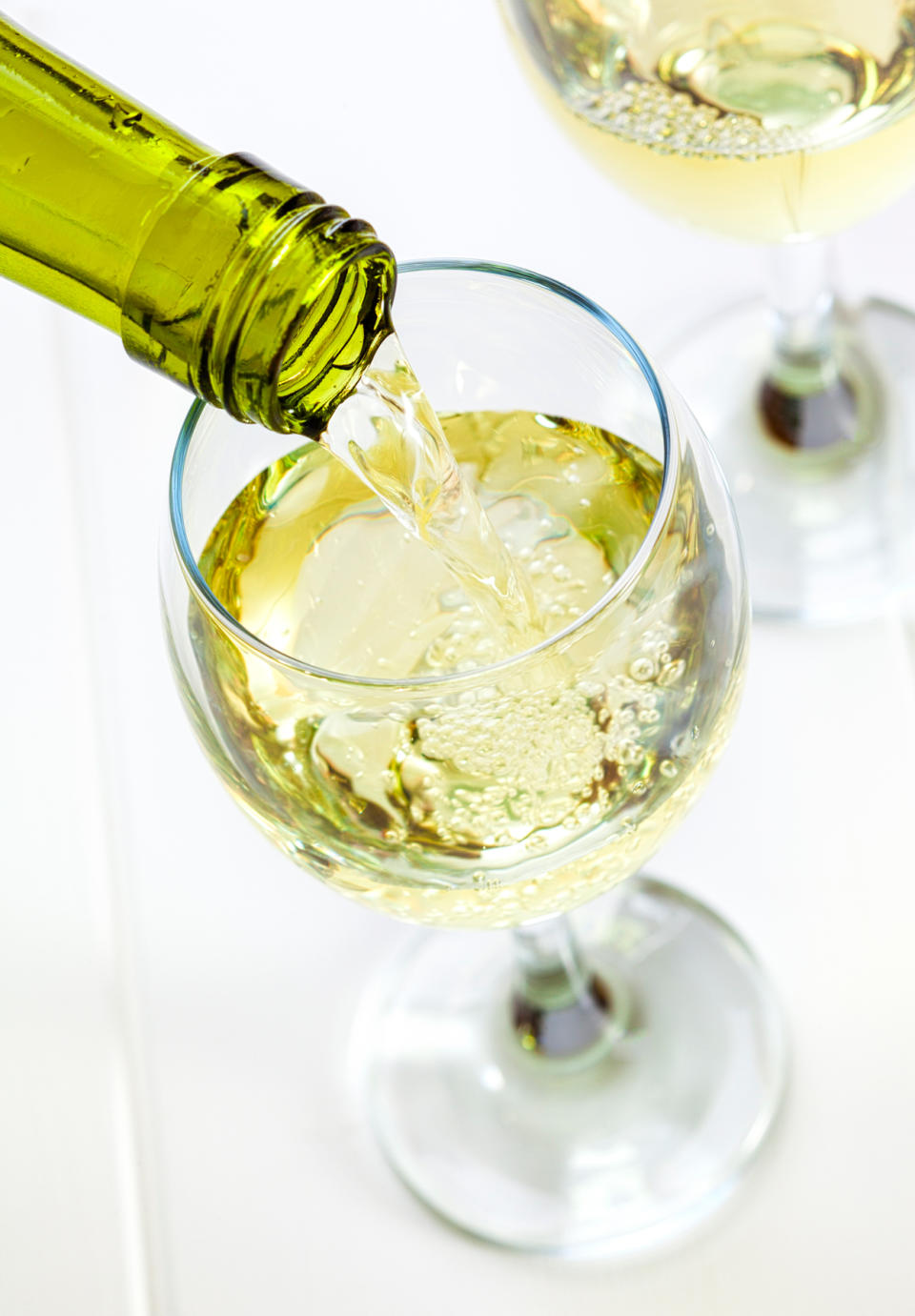 CHILLED WHITE WINE