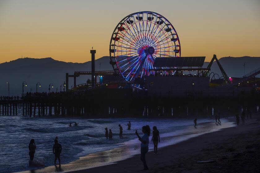 Who turned out the lights? Los Angelesarea landmarks go dark in