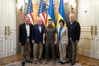 U.S. Senate delegation visits Kyiv