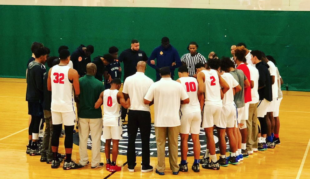 Teams gather following James Hampton collapsing at an AAU event. Hampton, 17, died at a nearby hospital Saturday night. (from @ScottiePippen)