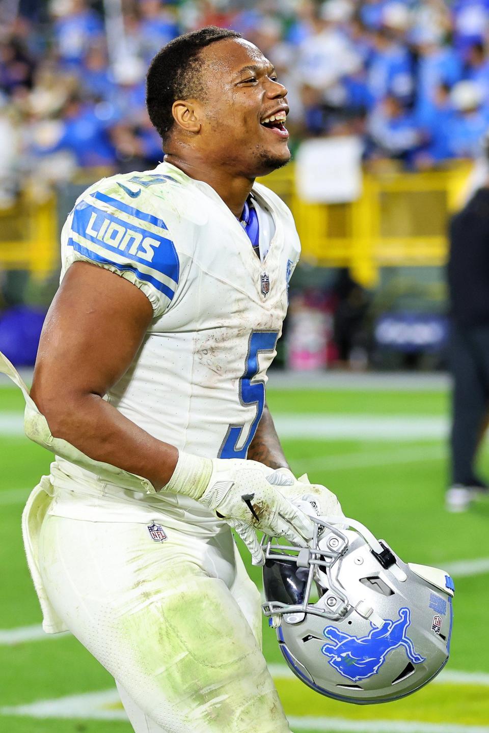 Lions running back David Montgomery celebrates after the 34-20 win on Thursday, Sept. 28, 2023, in Green Bay, Wisconsin.