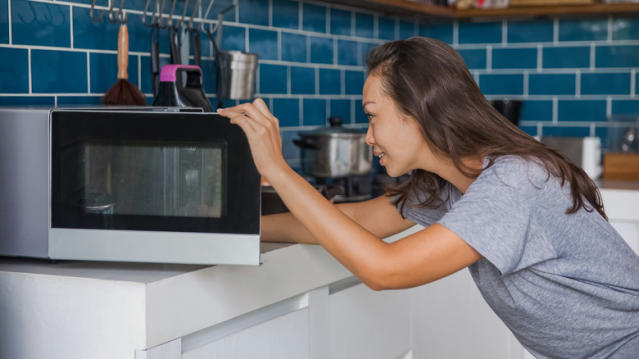 The Olive Garden Dishes That Are Probably Just Reheated In A Microwave