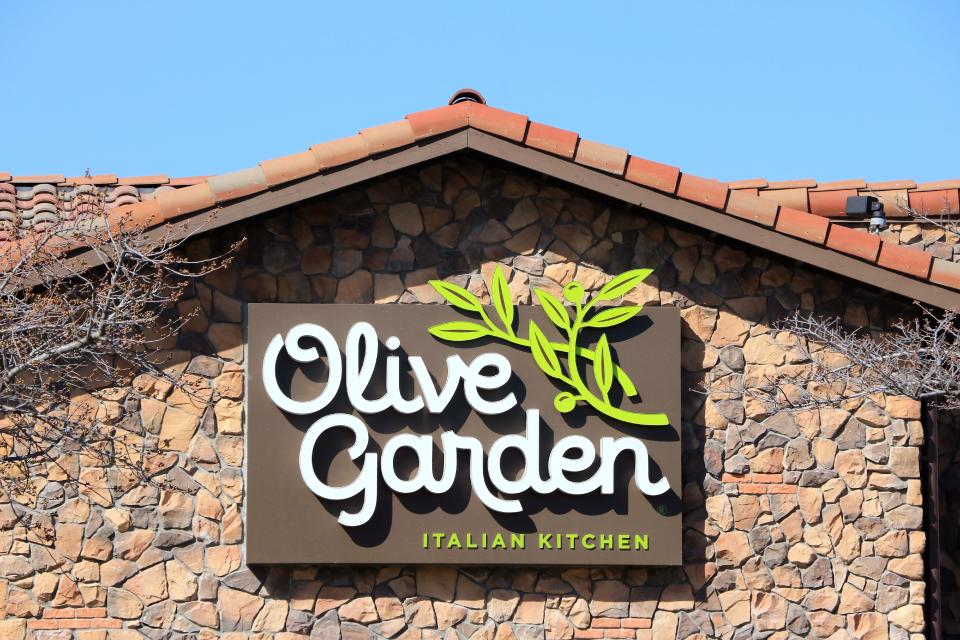 Olive Garden Italian restaurant sign showing company logo, Spokane Valley, Washington, owned by Darden Restaurants Incorporated headquartered in Florida. (Photo by: Don and Melinda Crawford/UCG/Universal Images Group via Getty Images)