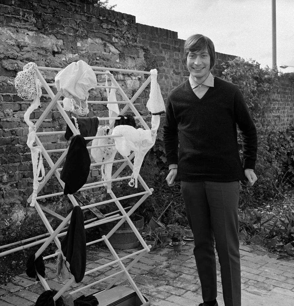 Charlie Watts with the washing. Lewes, SussexGered Mankowitz