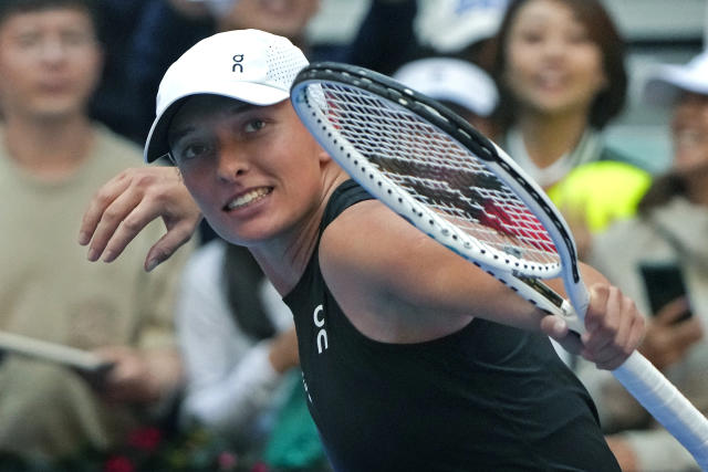 Dubai: Swiatek sweeps past Samsonova in Round of 16