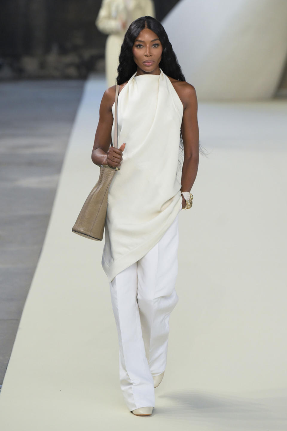 Naomi Campbell walks the Tod's Spring 2025 show in Milan on September 20th. Quiet Luxury, Runway, Supermodel, Fashion Week