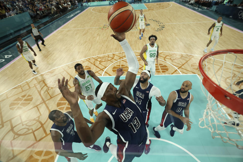 美國隊包括Bam Adebayo、Anthony Davis、Kevin Durant、LeBron James、Jayson Tatum，身高都在203公分以上。(Jamie Squire/Pool Photo via AP)