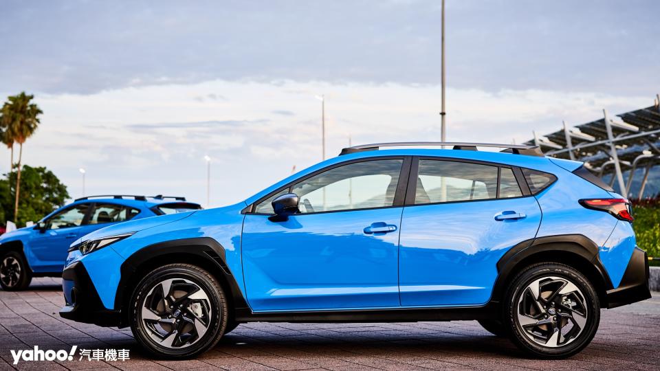 Subaru全新Crosstrek在車輛尺碼上基本與改款前XV相似而有著差不多的視覺比例。