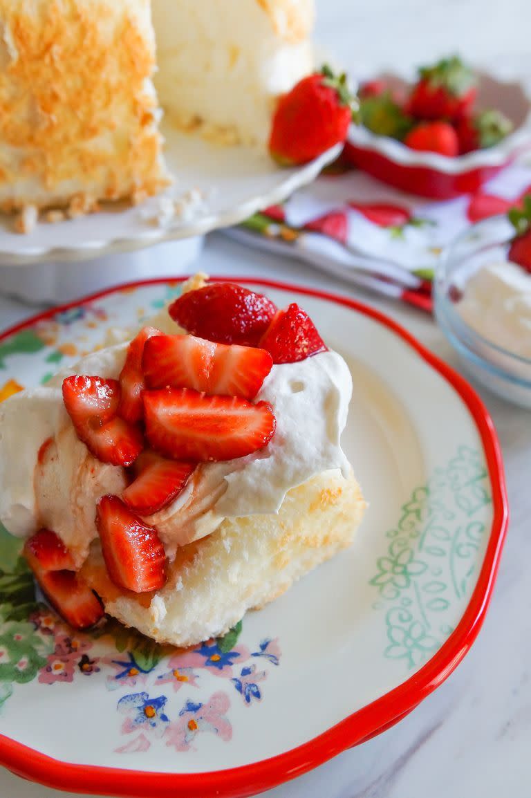 angel food cake valentines day desserts