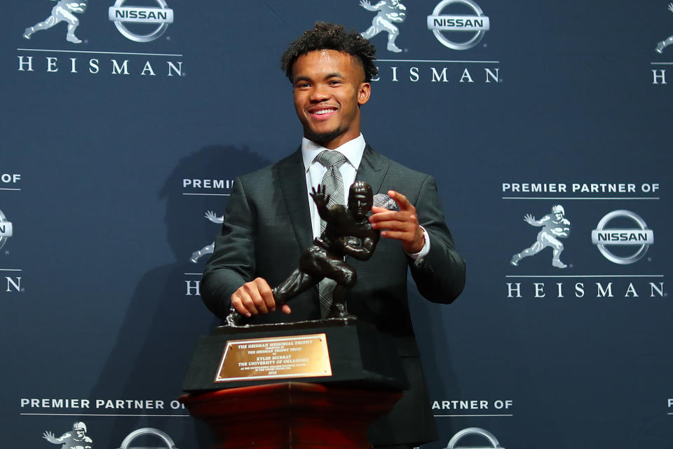 Multiple old homophobic tweets from Oklahoma quarterback Kyler Murray surfaced on Twitter just hours after he won the Heisman Trophy on Saturday night. (Rich Graessle/Icon Sportswire)