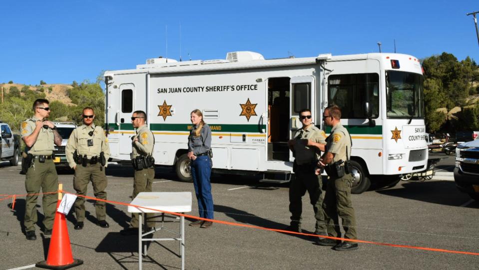 The San Juan County Sheriff's Office could receive nearly $1 million in federal funds to purchase a new mobile command unit to replace its current 16-year-old model that lacks the ability to handle many modern technological needs.