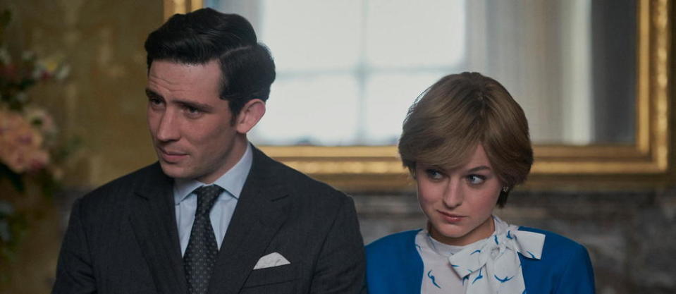 le prince Charles (Josh O'Connor) et la princesse Diana (Emma Corrin) dans la saison 4 de 