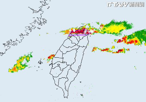 北北基桃今晨迎大雷雨，台北市及新北市皆有淹水一級警戒區。（圖／中央氣象署 官網）