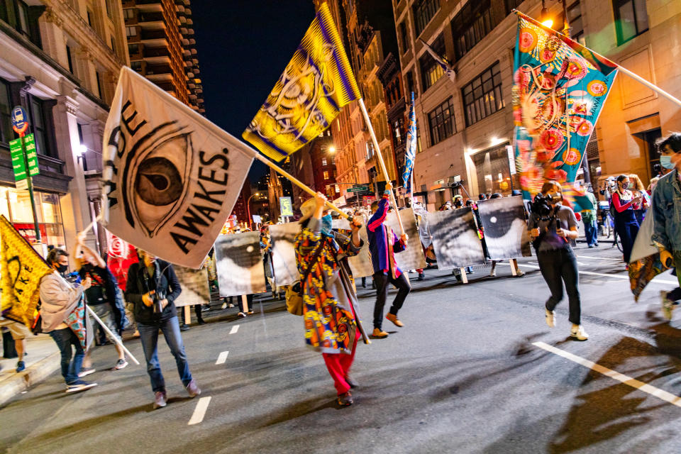 Wide Awakes Grand Procession (Benjamin Lozovsky / Lozophoto.com)