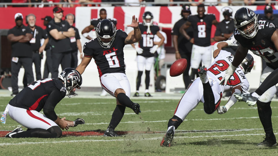 Atlanta Falcons place kicker Younghoe Koo, of South Korea, (6) kicks the game-winning field goal against the Tampa Bay Buccaneers during the second half of an NFL football game, Sunday, Oct. 22, 2023, in Tampa, Fla. The Atlanta Falcons won 16-13. (AP Photo/Mark LoMoglio)