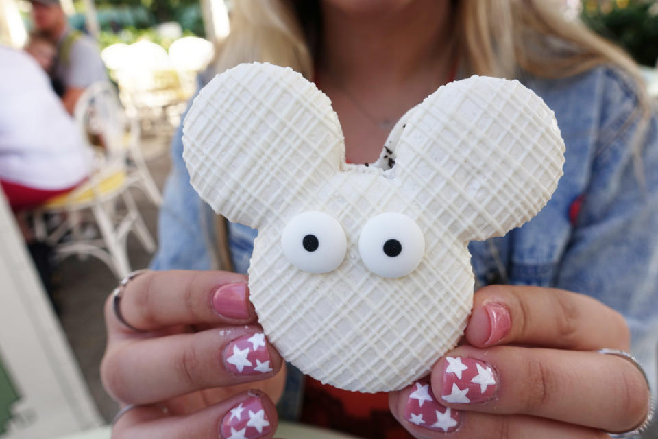 Disney’s cookies and cream Mickey mummy macarons. Photo credit: Angela Kim / Yahoo Lifestyle