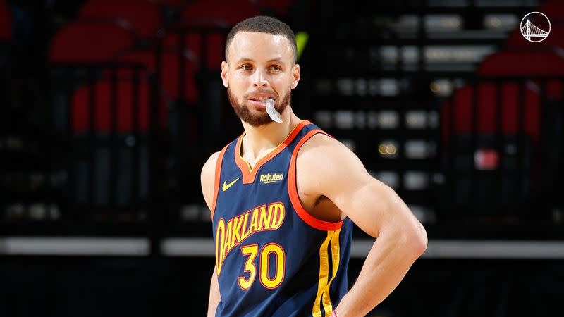 柯瑞（Stephen Curry）第三節攻下23分。（圖／翻攝自勇士推特）