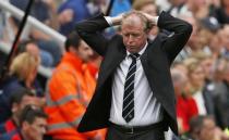 Football - Newcastle United v Arsenal - Barclays Premier League - St James' Park - 29/8/15 Newcastle manager Steve McClaren looks dejected Action Images via Reuters / Lee Smith Livepic