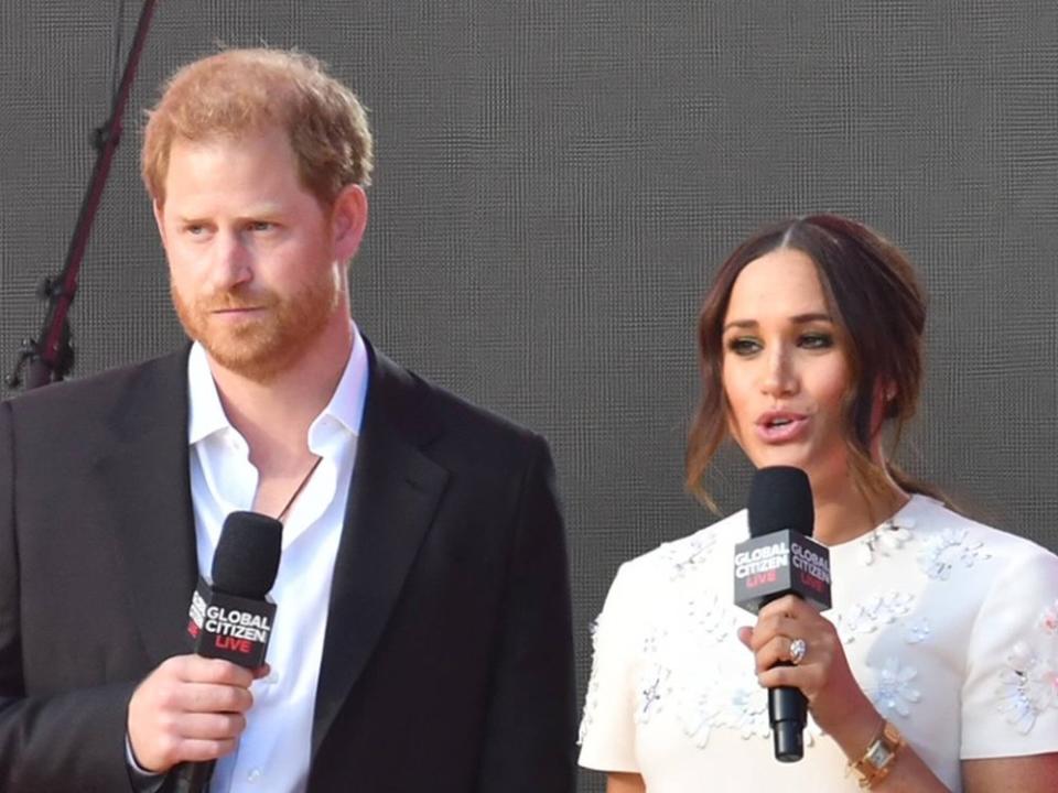 Sind Prinz Harry und Herzogin Meghan scheinheilig? (Bild: imago/MediaPunch)