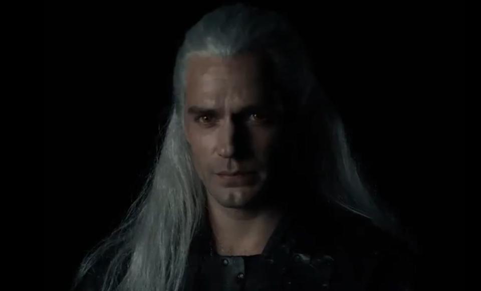 “The Witcher” Henry Cavill en chasseur de monstres / sur Netflix en 2019