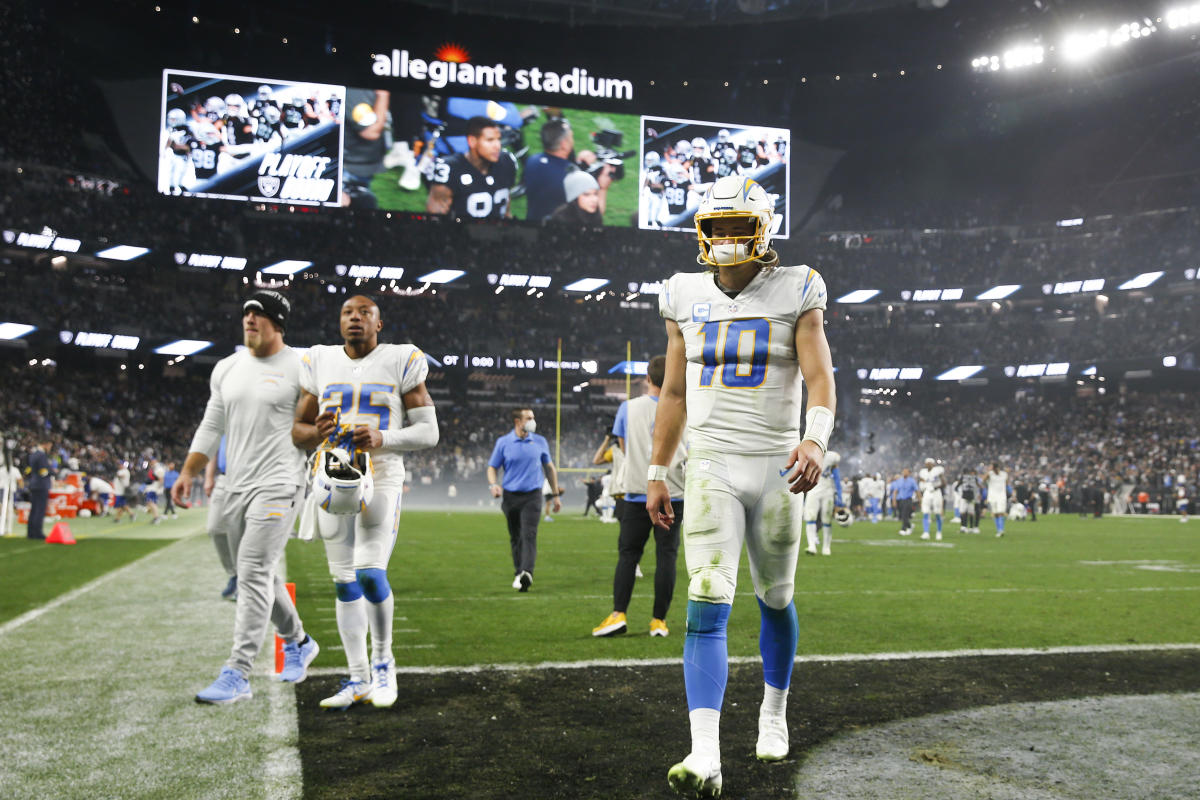 Photo: Chargers Coach Staley Radios Plays Against the Raiders at SoFi  Stadium - LAP20231001811 