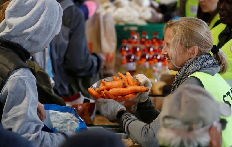 Food distribution for needy persons at the aid organisation "Essen fuer Alle" in Zurich