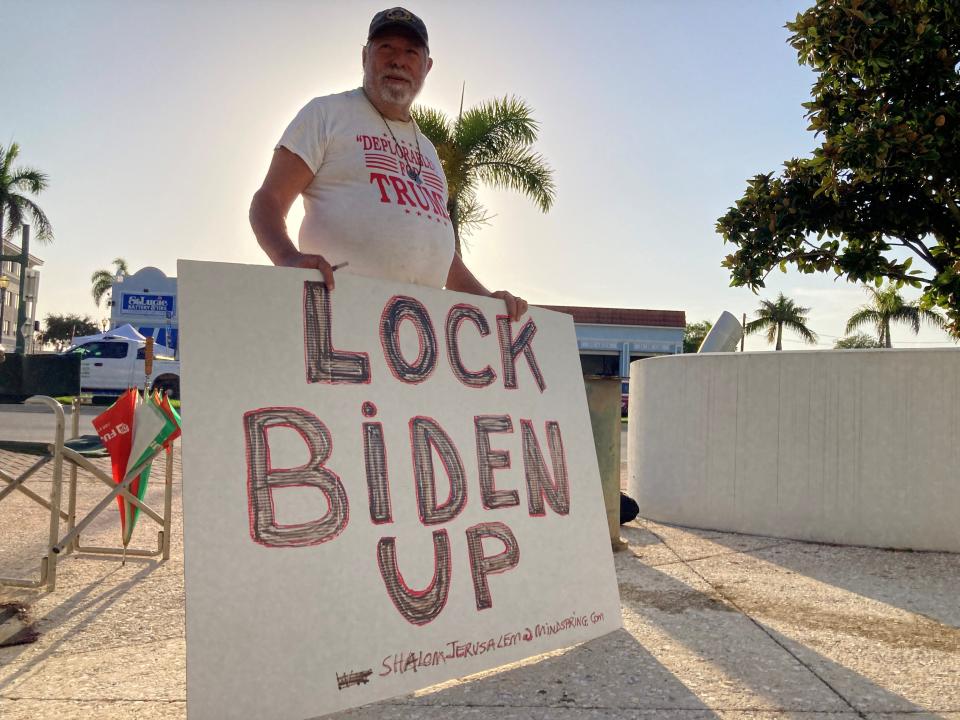 Bob Kunst, 81, from Miami Beach, stood near the northeast corner of the federal courthouse in Fort Pierce Aug. 10, 2023. A longtime Democrat, Kunst said he support’s Trump’s policies, and voted for him.