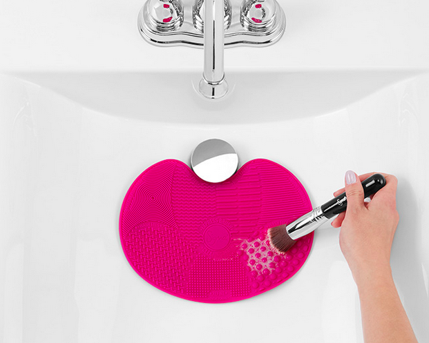 sigma-beauty-spa-express-brush-cleaning-mat