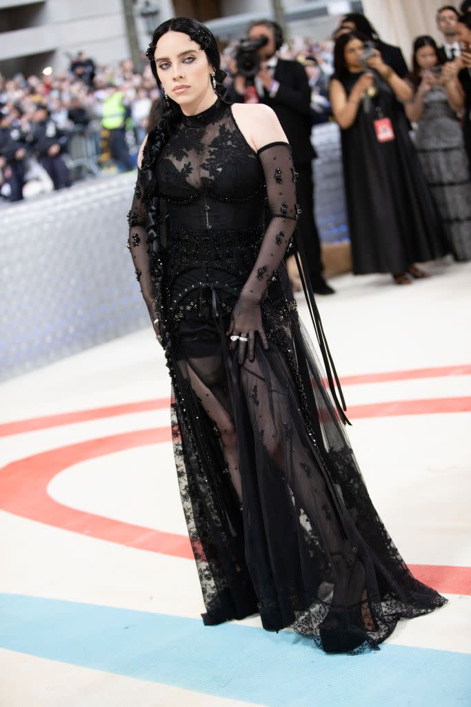 the 2023 met gala karl lagerfeld a line of beauty arrivals