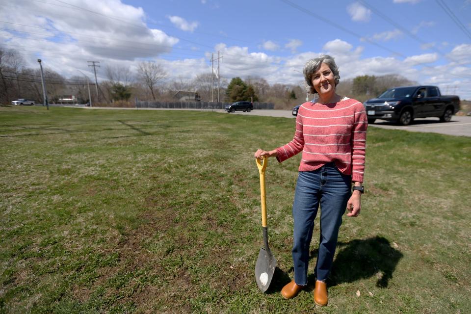 Portsmouth resident Tricia Donohue wants to start a community garden for people to grow vegetables and come together as a community.