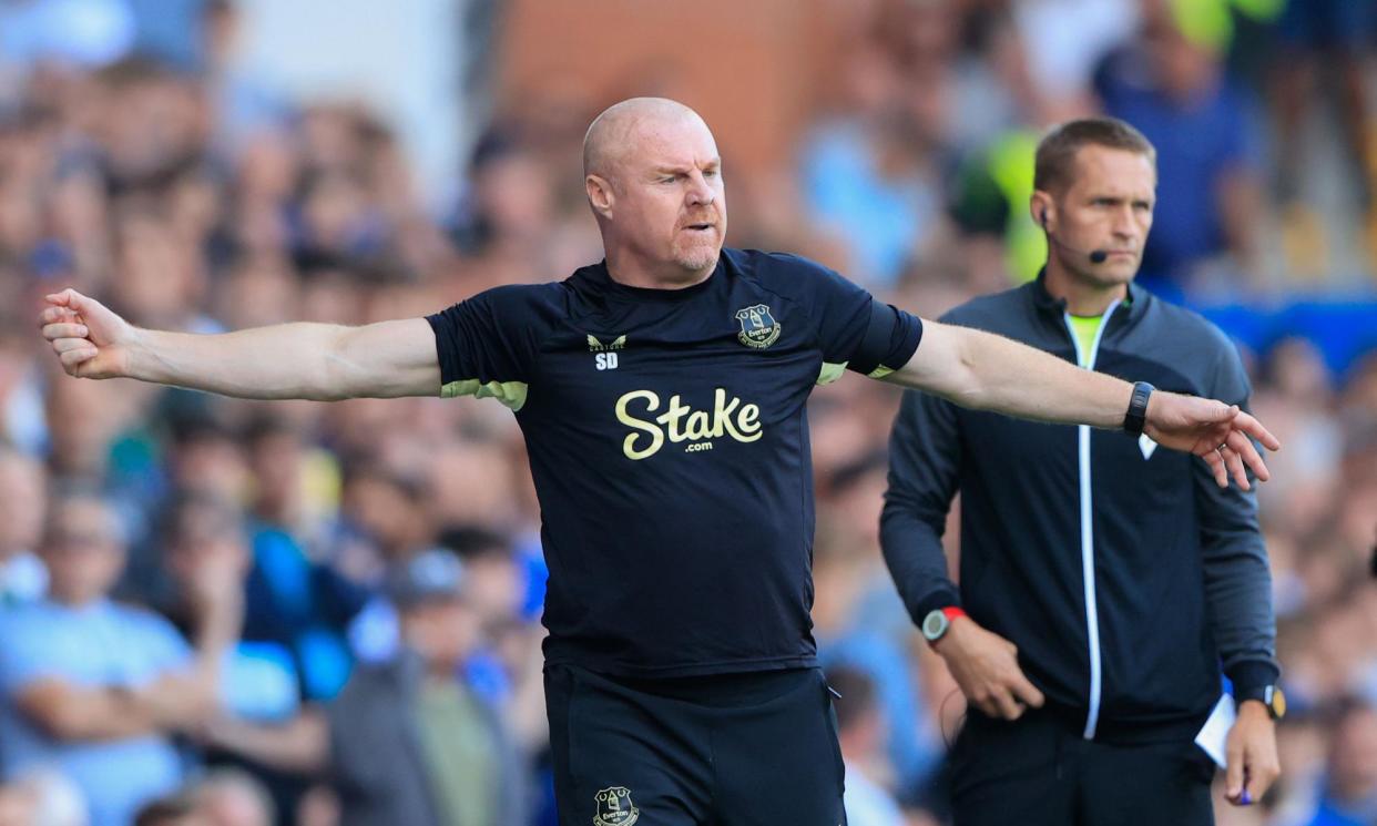 <span>Sean Dyche takes Everton to Aston Villa on Saturday.</span><span>Photograph: Conor Molloy/ProSports/REX/Shutterstock</span>