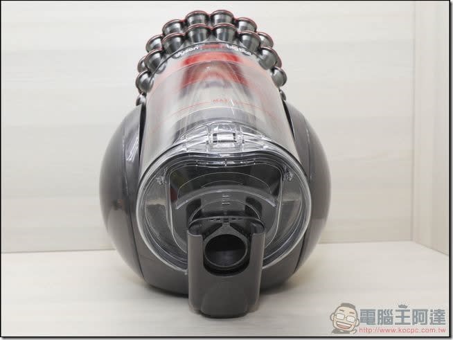 Dyson Cinetic Big Ball圓筒式吸塵器開箱心得，集微震氣旋技術與不倒翁科技大成的圓筒式吸塵器