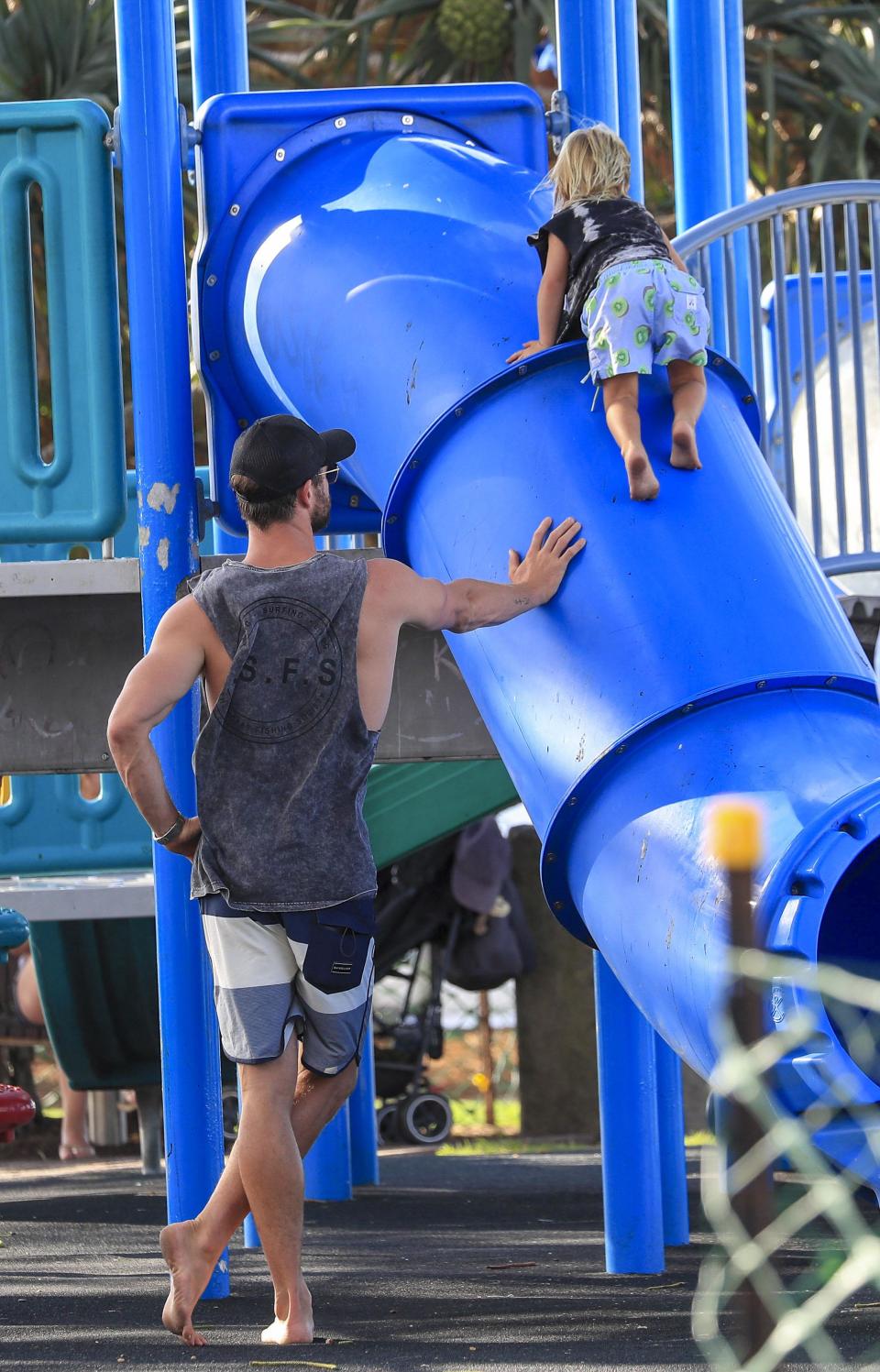 Hot dad alert: Chris Hemsworth and twins enjoy a boy's day out