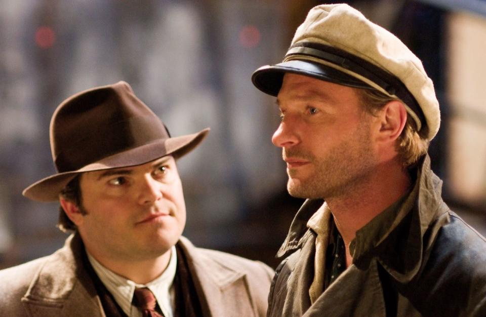 In einer US-Produktion muss ein deutscher Soldat besetzt werden? Thomas Kretschmann (rechts, mit Jack Black in "King Kong") ist zur Stelle! Allerdings trägt der Dessauer nicht in jedem Hollywoodfilm eine Uniform: In "Blade II" (2002) spielte er einen Vampir und in "Wanted" (2008) einen Killer. Als Baron von Strucker hat es Kretschmann sogar in die "Avengers"-Reihe geschafft. (Bild: 2005 Universal Studios)