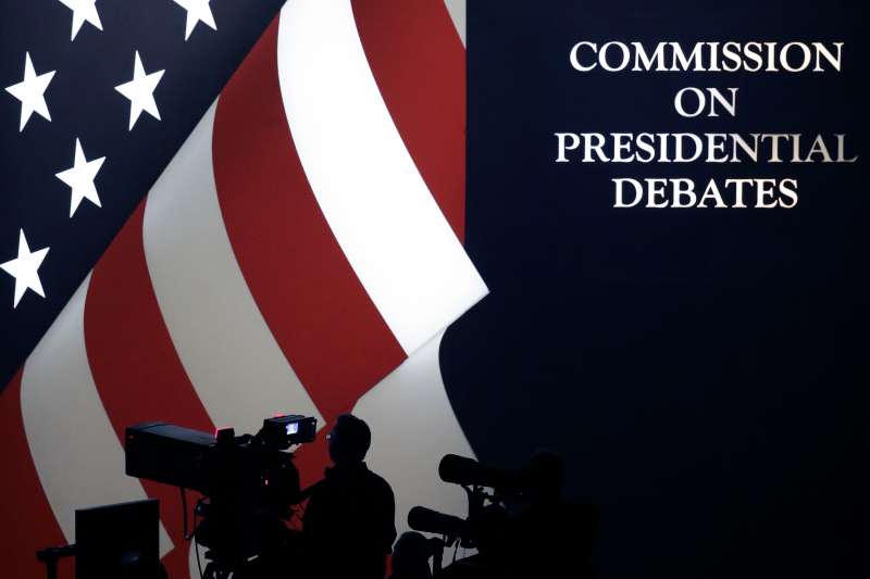 美國總統候選人辯論委員會宣布，10月15日第二場辯論因衛生考量而取消。（AP）
