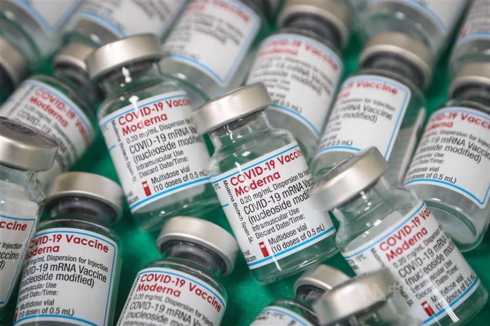 美國一位官員透露，將再贈送台灣莫德納疫苗。（圖／示意圖／中央社）