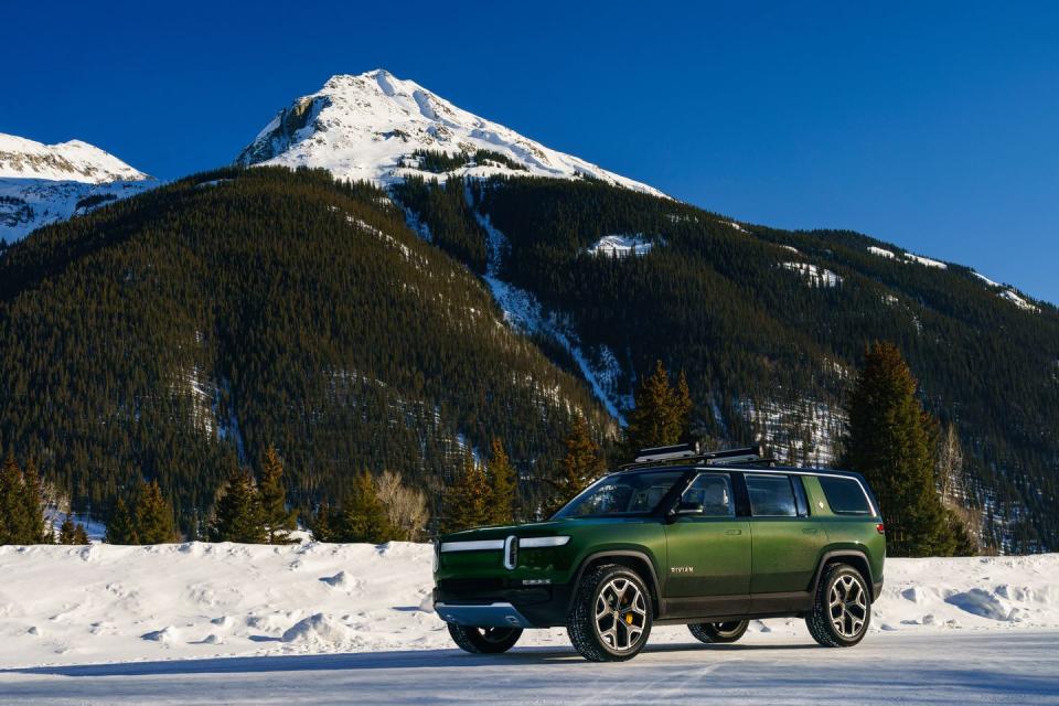 <p>2021 Rivian R1S</p>