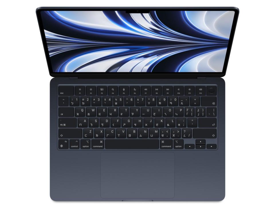 15.5吋MacBook Air可視為現行13.6吋機型的放大版。（圖／翻攝自蘋果官網）